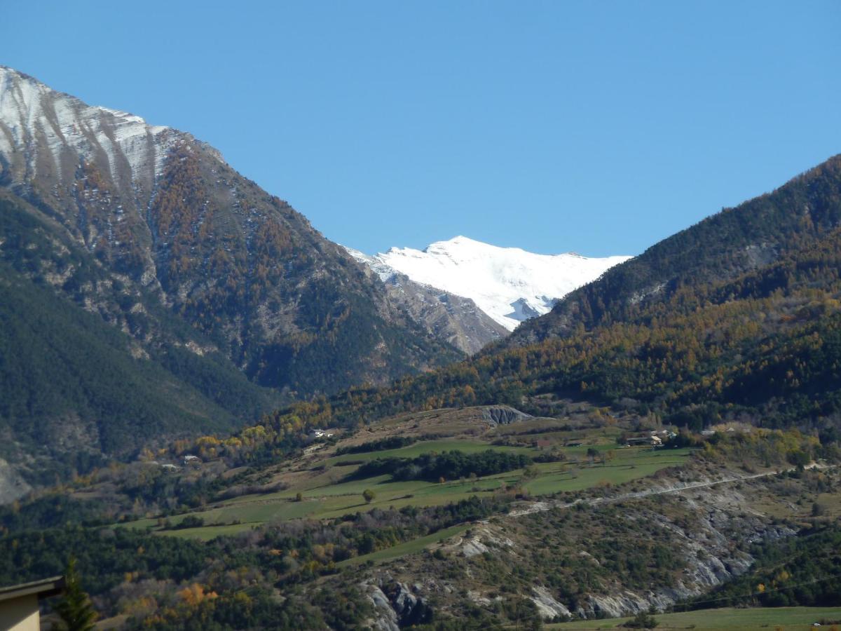 Vue Sur Les Montagnes Apartment Embrun Luaran gambar